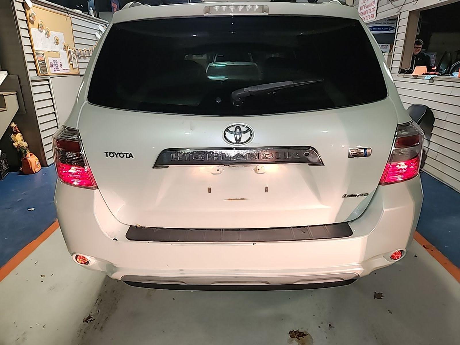 
								2008 Toyota Highlander Hybrid Limited AWD full									