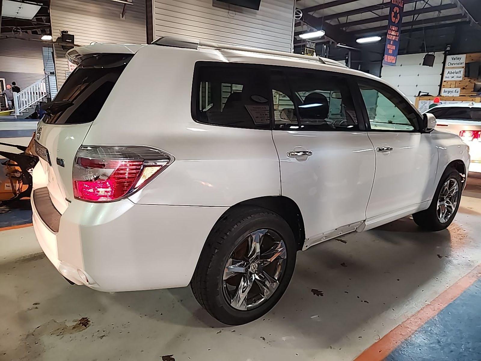 
								2008 Toyota Highlander Hybrid Limited AWD full									