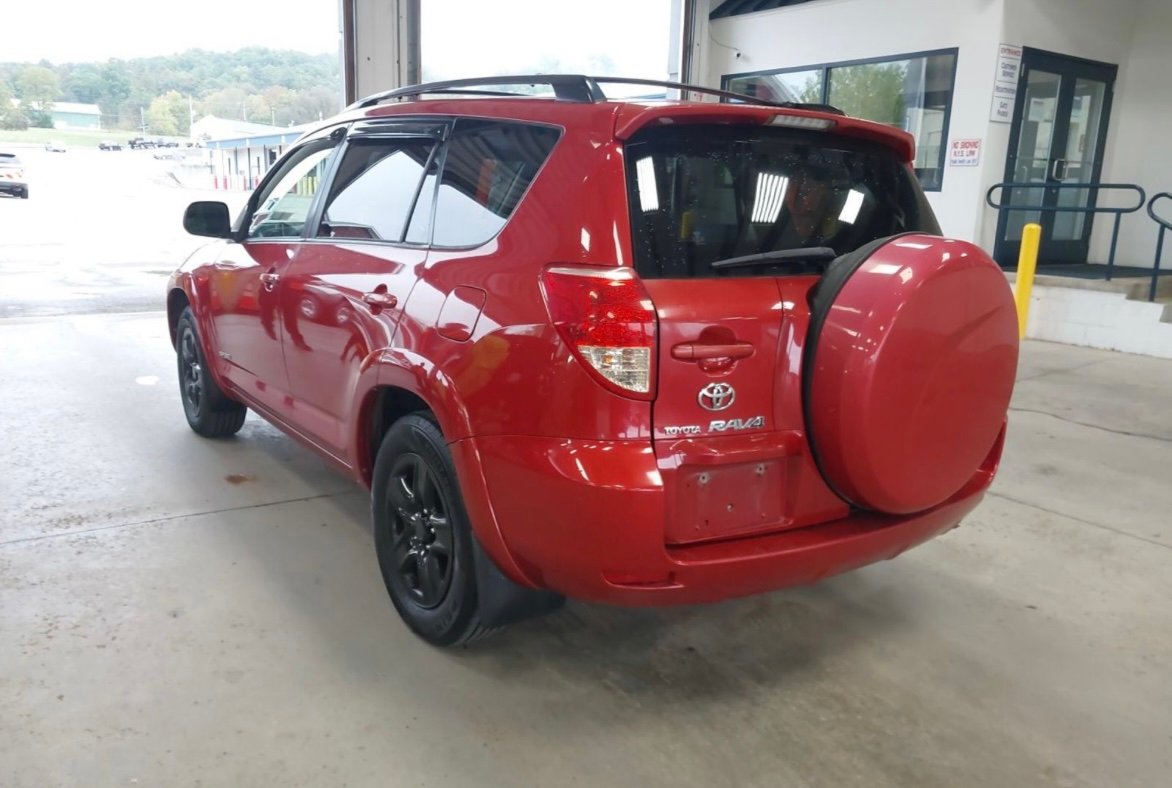 
								2012 Toyota Rav4 LE AWD full									