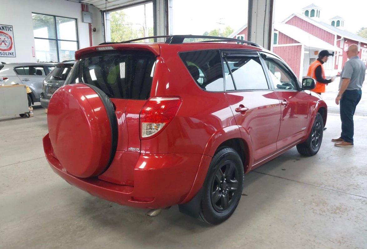 
								2012 Toyota Rav4 LE AWD full									