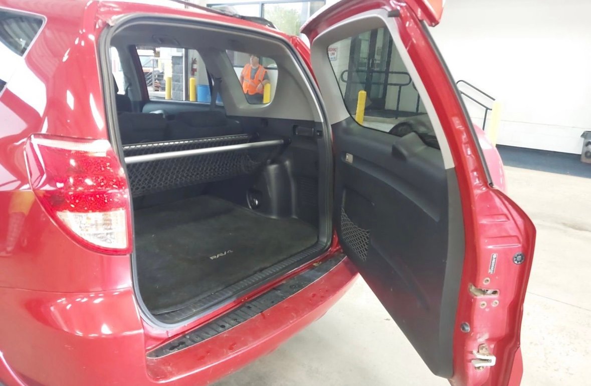 
								2012 Toyota Rav4 LE AWD full									