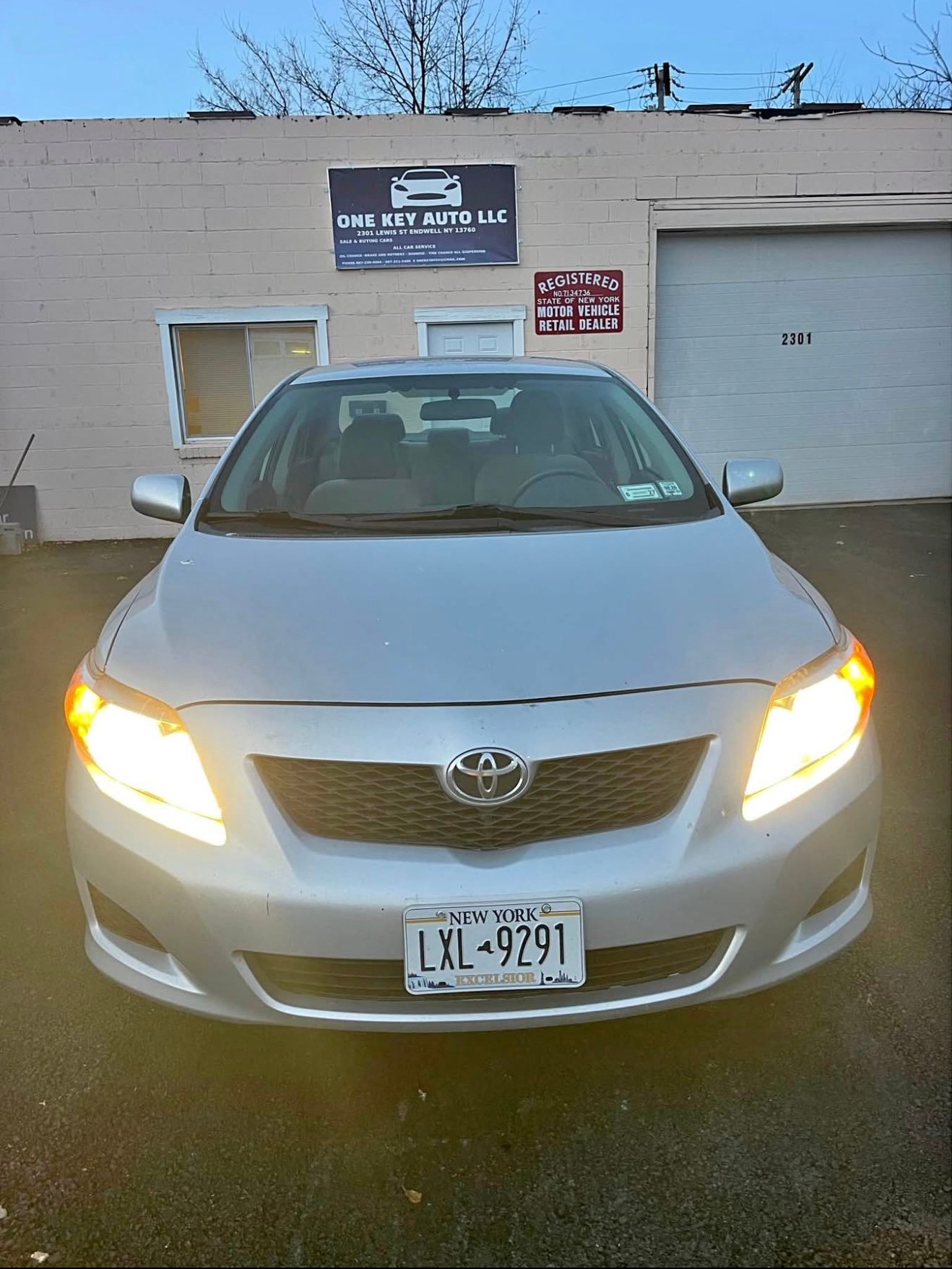 
								2009 Toyota Corolla LE FWD full									