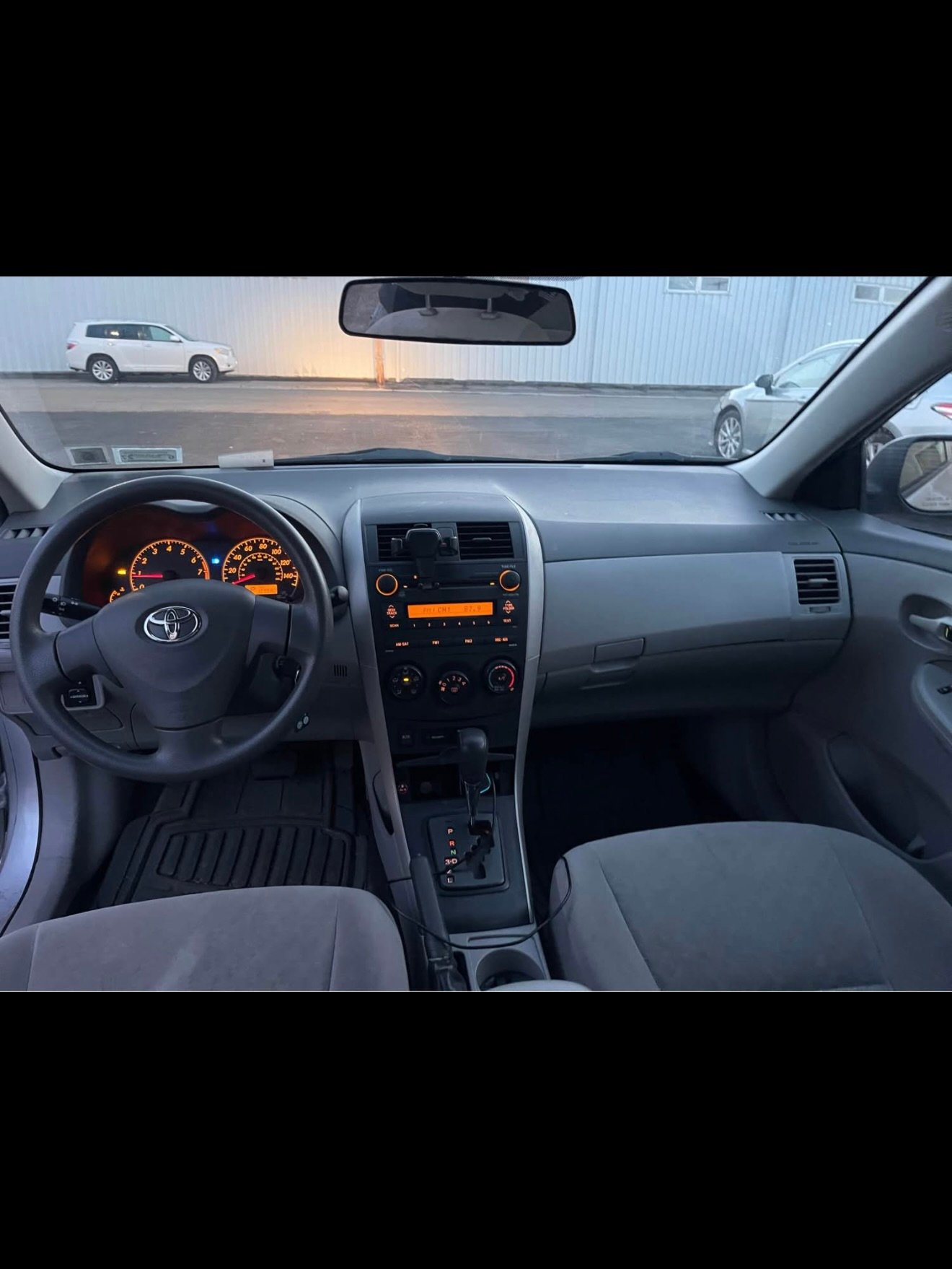 
								2009 Toyota Corolla LE FWD full									