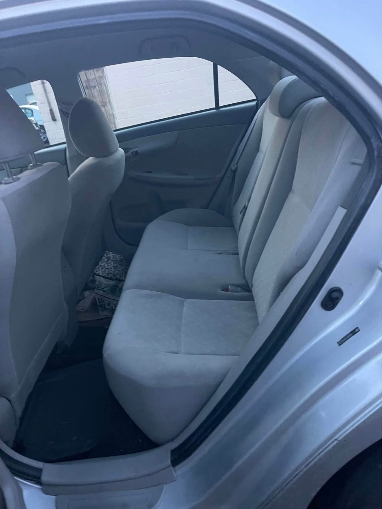 
								2009 Toyota Corolla LE FWD full									