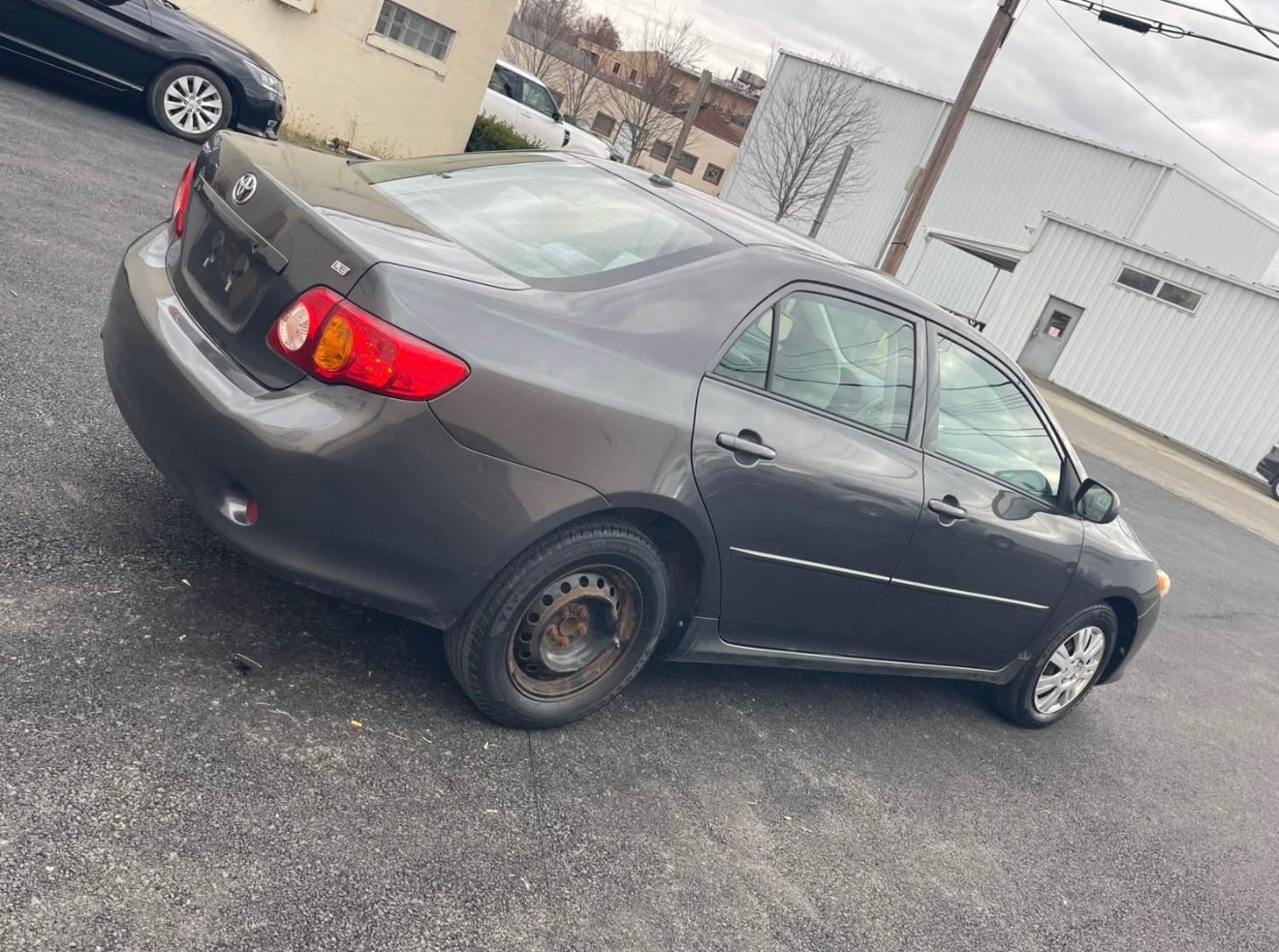 
								2010 Toyota Corolla LE FWD full									