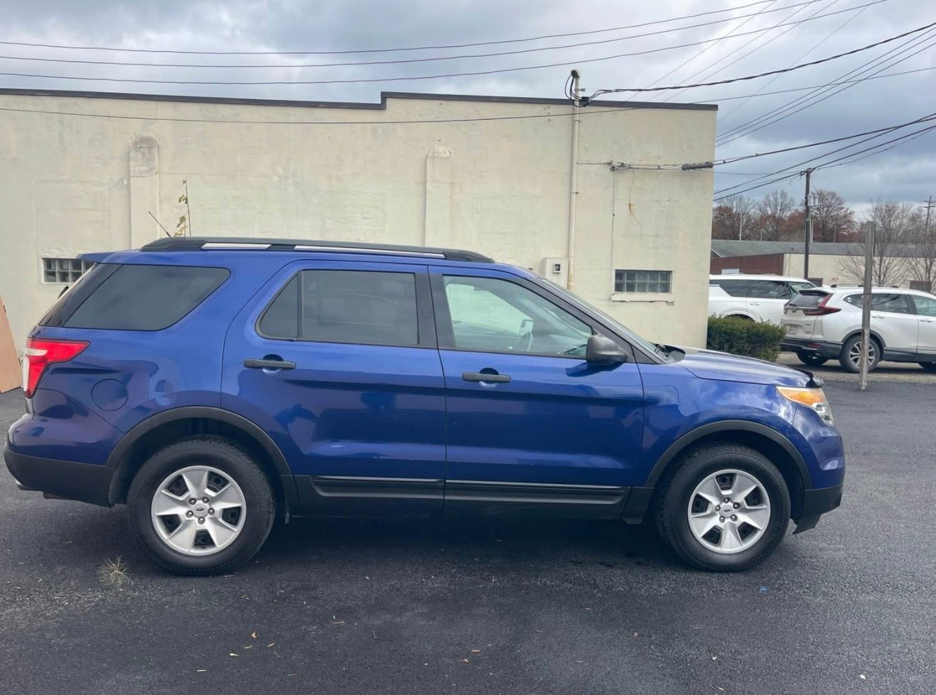 
								2013 Ford Explorer 4WD 3.5 V6 full									