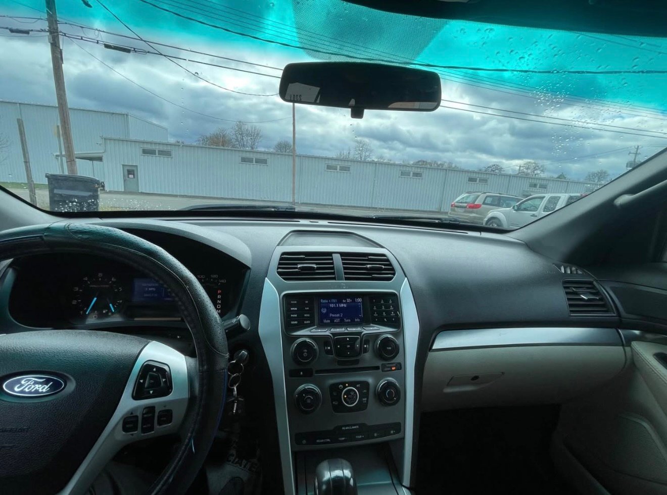 
								2013 Ford Explorer 4WD 3.5 V6 full									