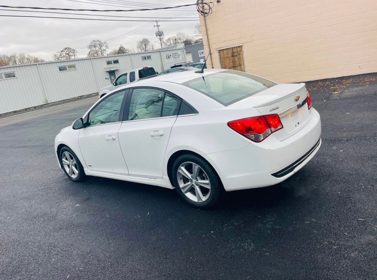 
								2014 Chevrolet Cruze 2LT FWD full									