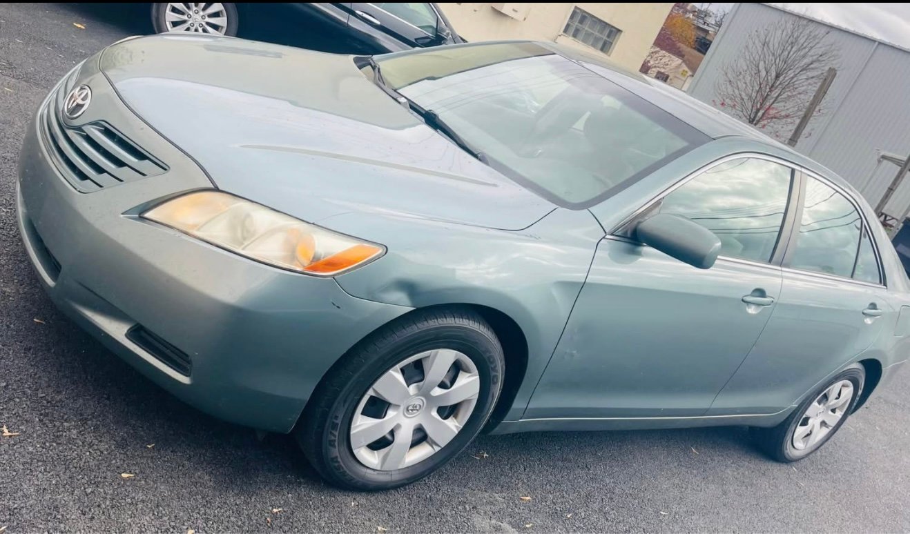 
								2008 Toyota Camry LE FWD full									