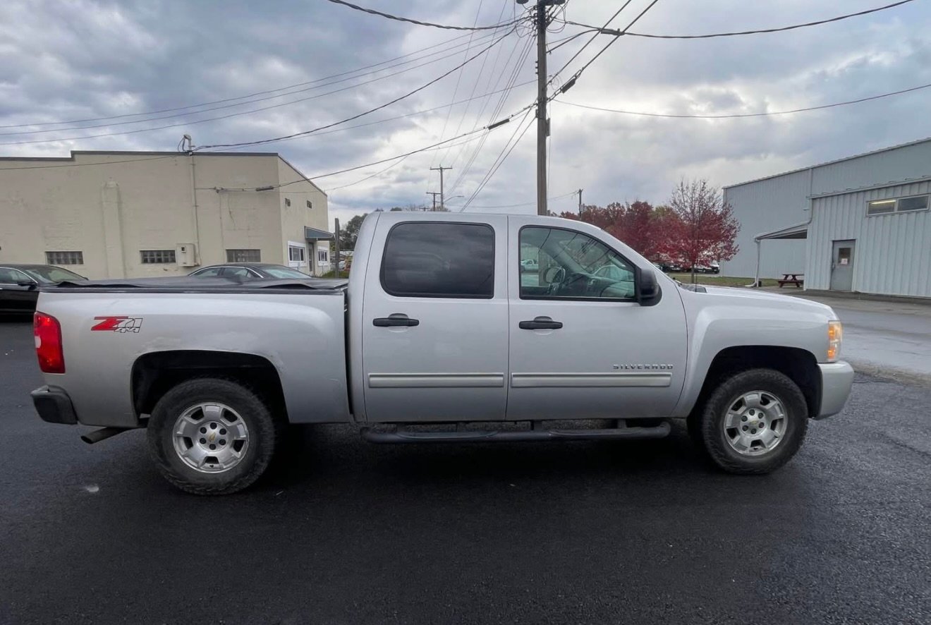 
								2010 Chevrolet Silverado 1500 LT 4WD Crew Cab full									