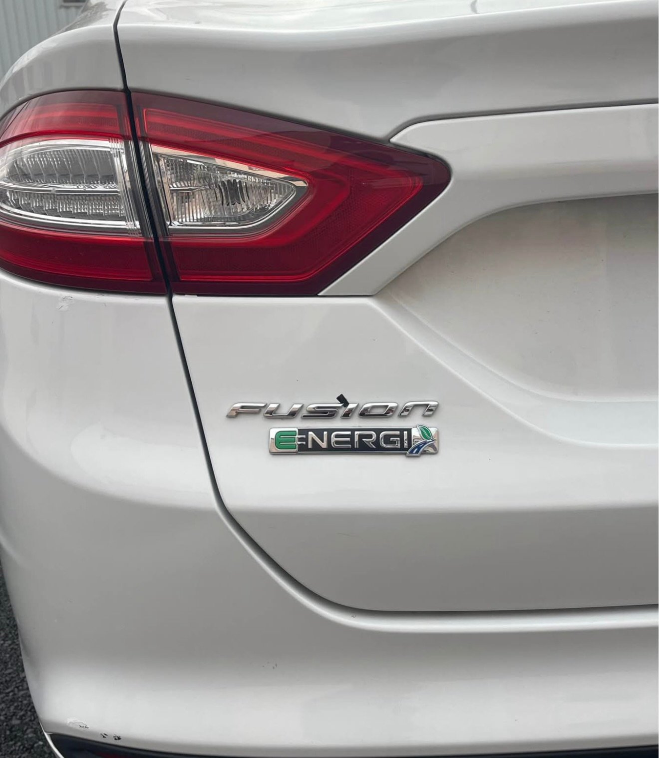 
								2014 Ford Fusion SE FWD full									