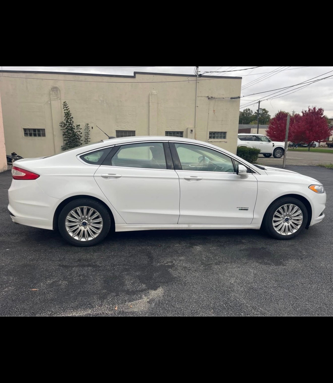 
								2014 Ford Fusion SE FWD full									