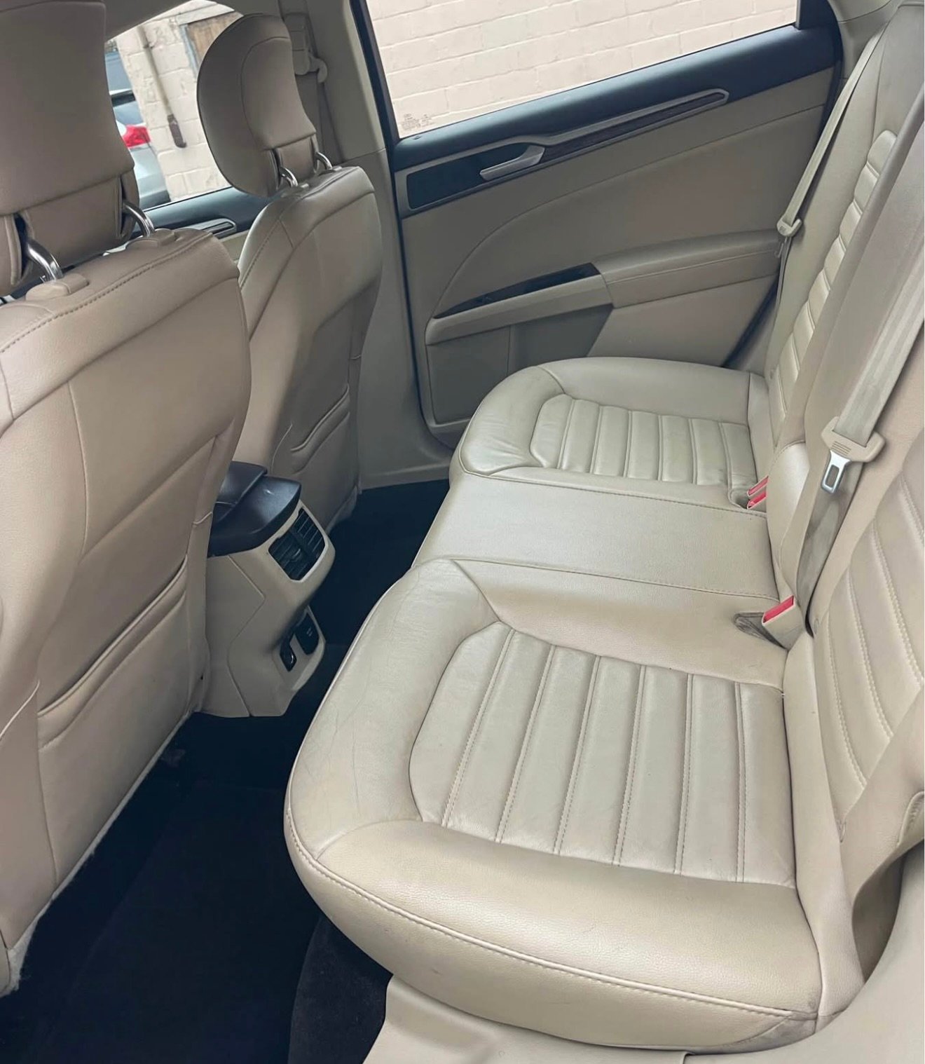 
								2014 Ford Fusion SE FWD full									