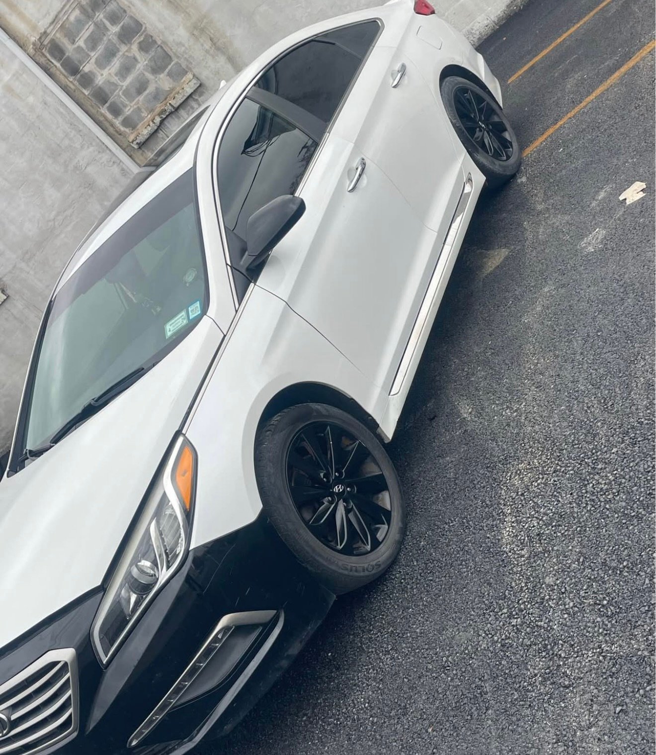 
								2016 Hyundai Sonata Sport full									