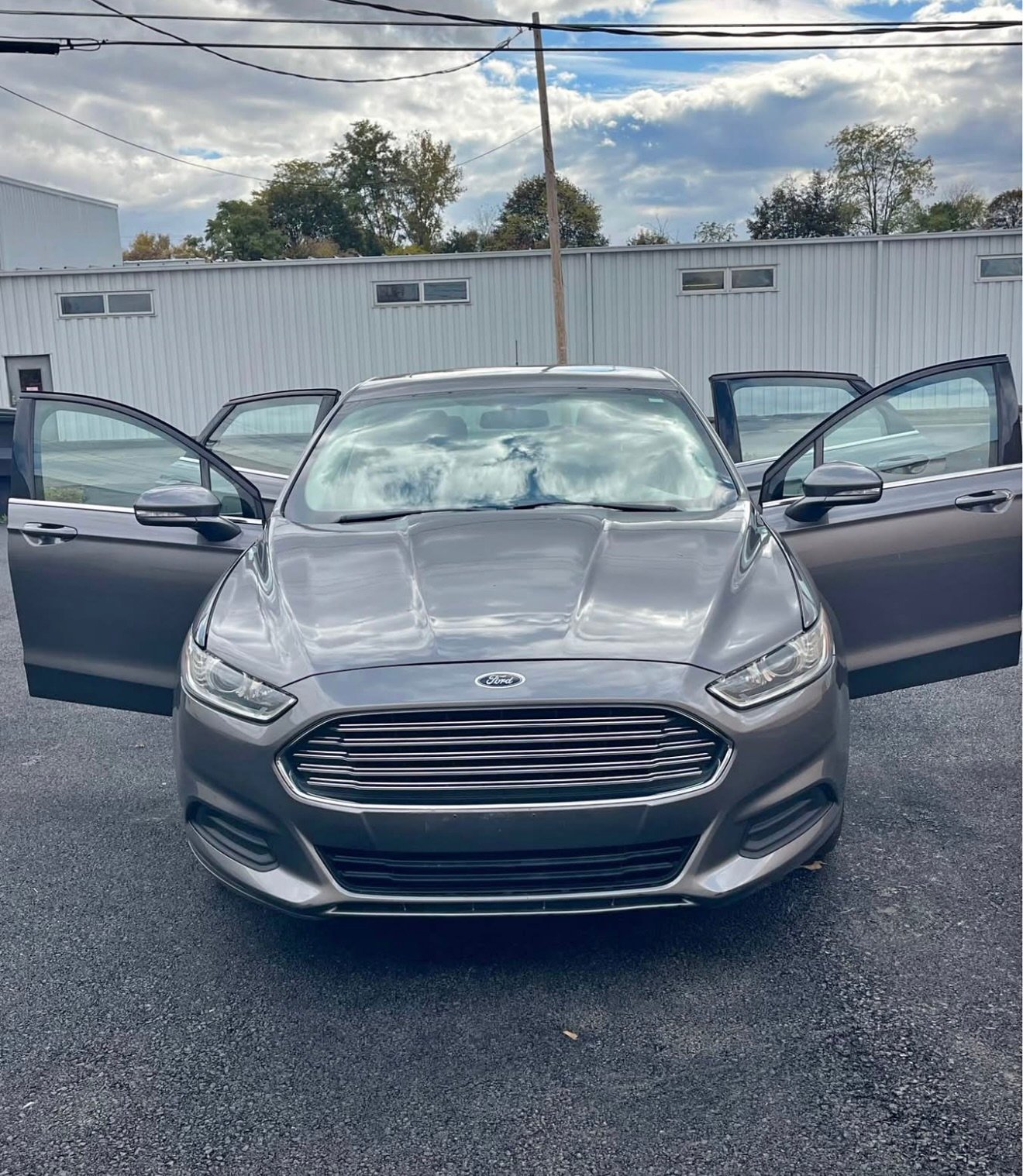 
								2015 Ford Fusion SE FWD full									
