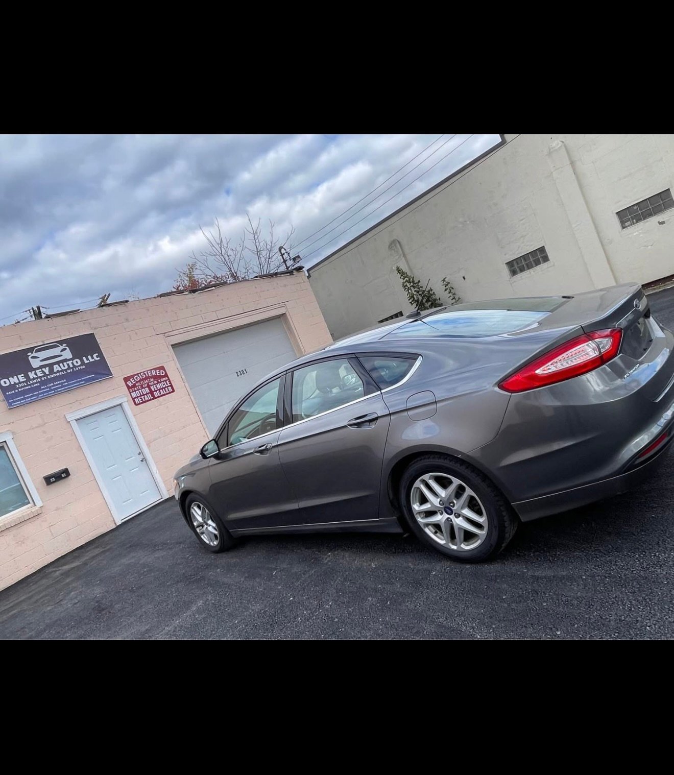 
								2015 Ford Fusion SE FWD full									