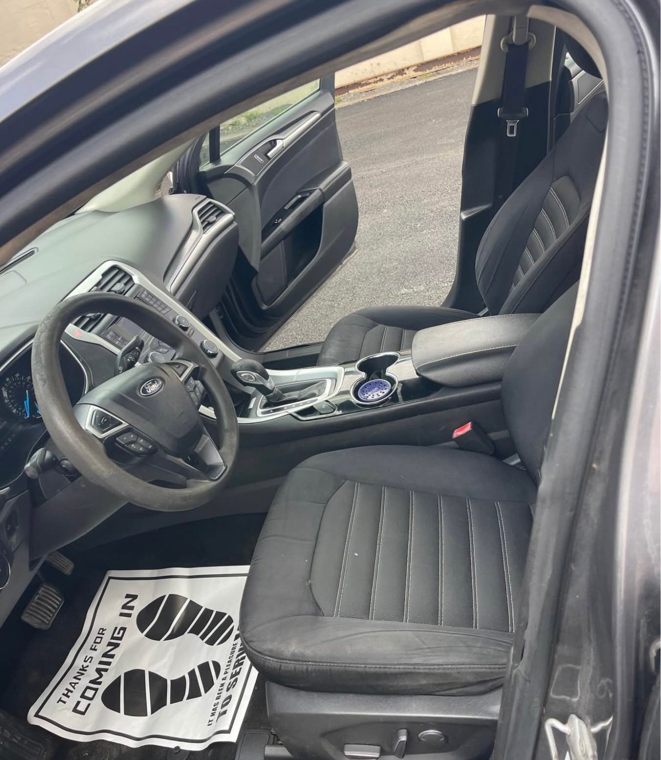 
								2015 Ford Fusion SE FWD full									