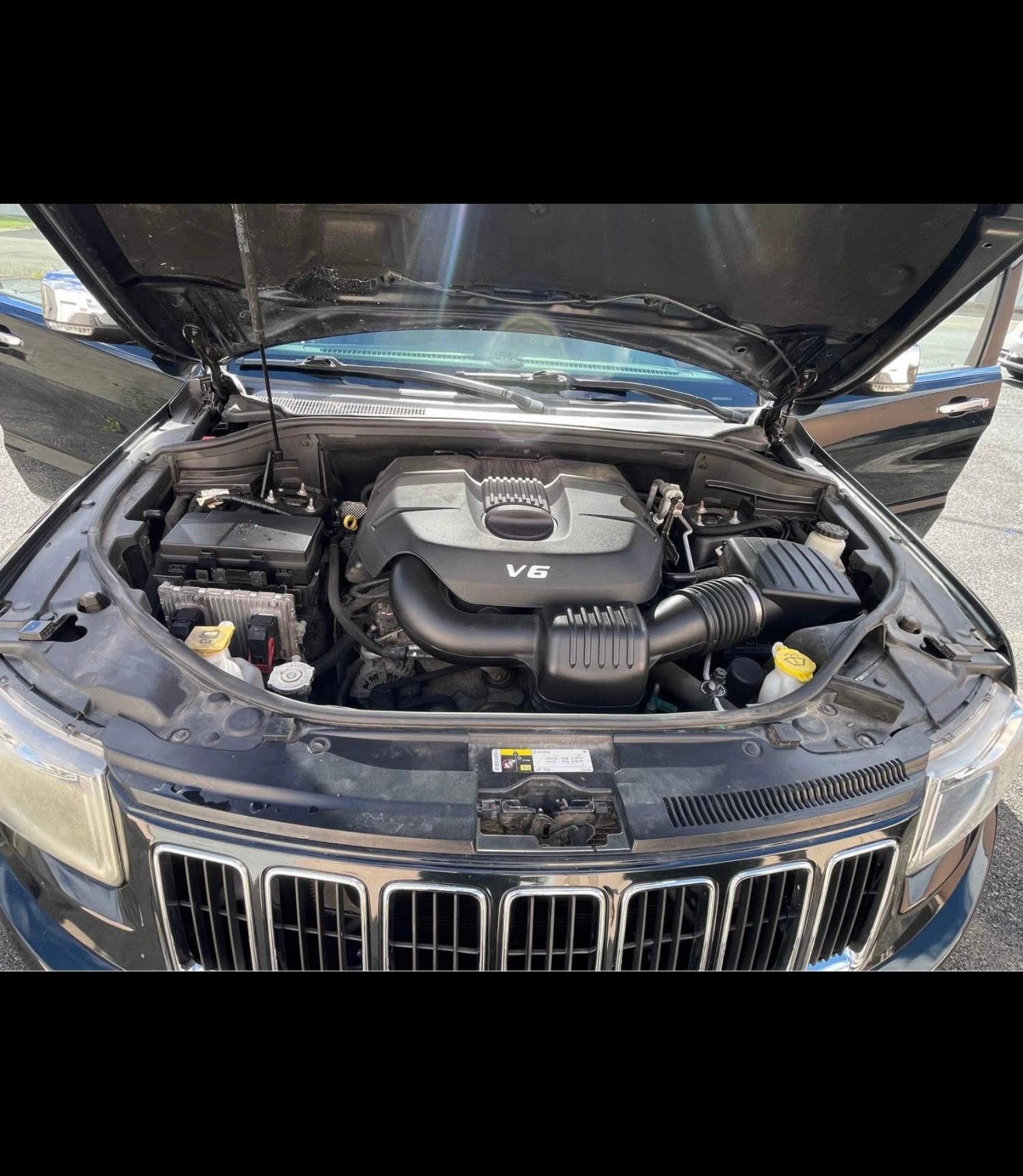 
								2014 Jeep Grand Cherokee Limited 4WD full									