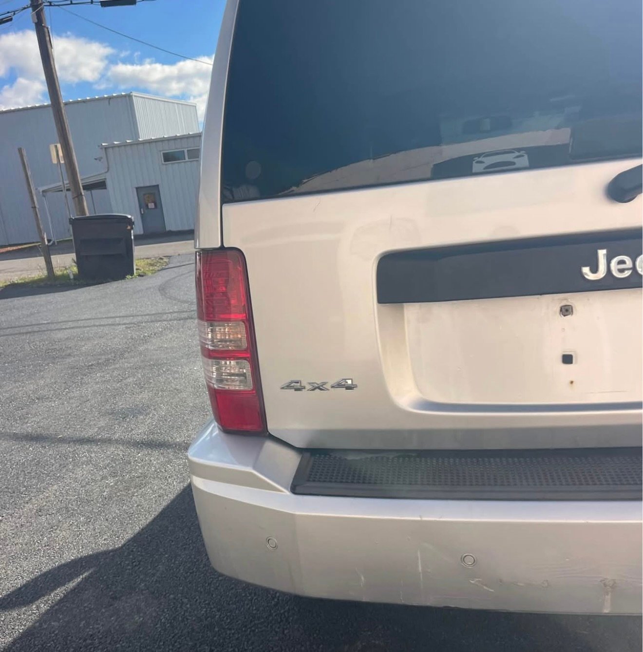 
								2012 Jeep Liberty 4WD full									