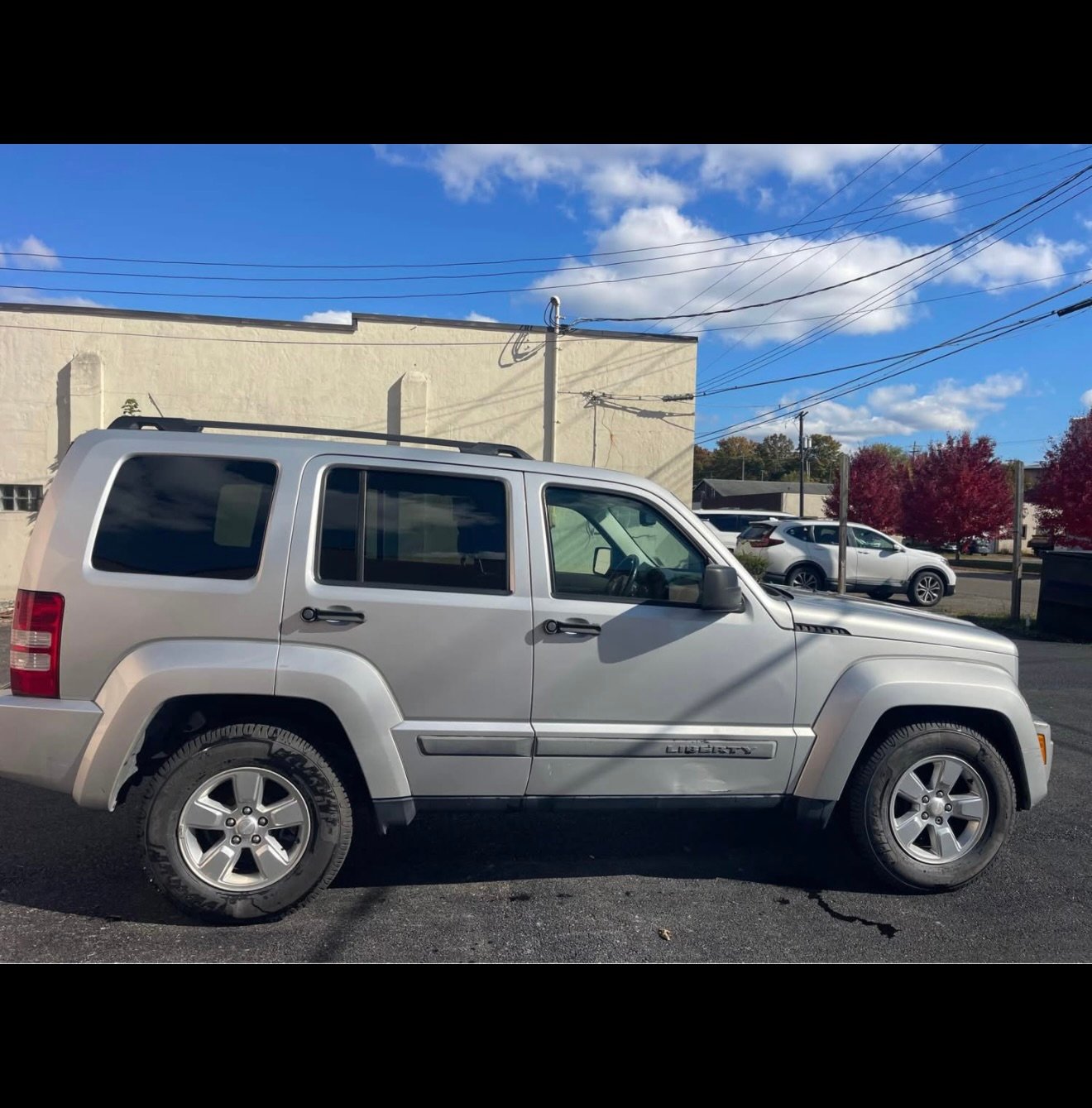 
								2012 Jeep Liberty 4WD full									