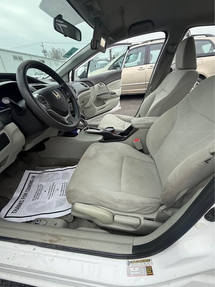
								2012 toyota camry full									