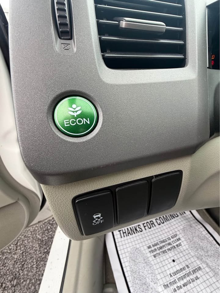 
								2012 toyota camry full									