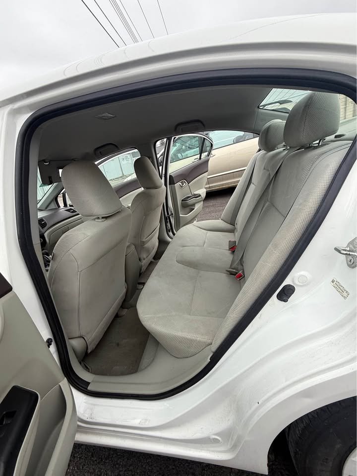 
								2012 toyota camry full									